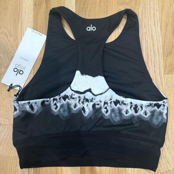 NWT alo verse sports bra - Picture 3 of 3